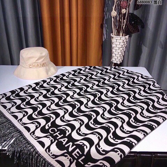 💎✨AUTHENTIC✨💎CHANEL scarf - Picture 2 of 9